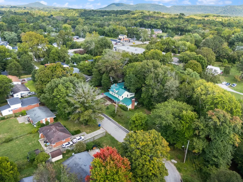 109 Bridge Avenue Berea KY 40403