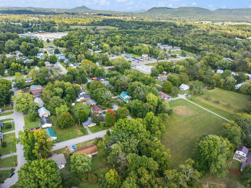 109 Bridge Avenue Berea KY 40403