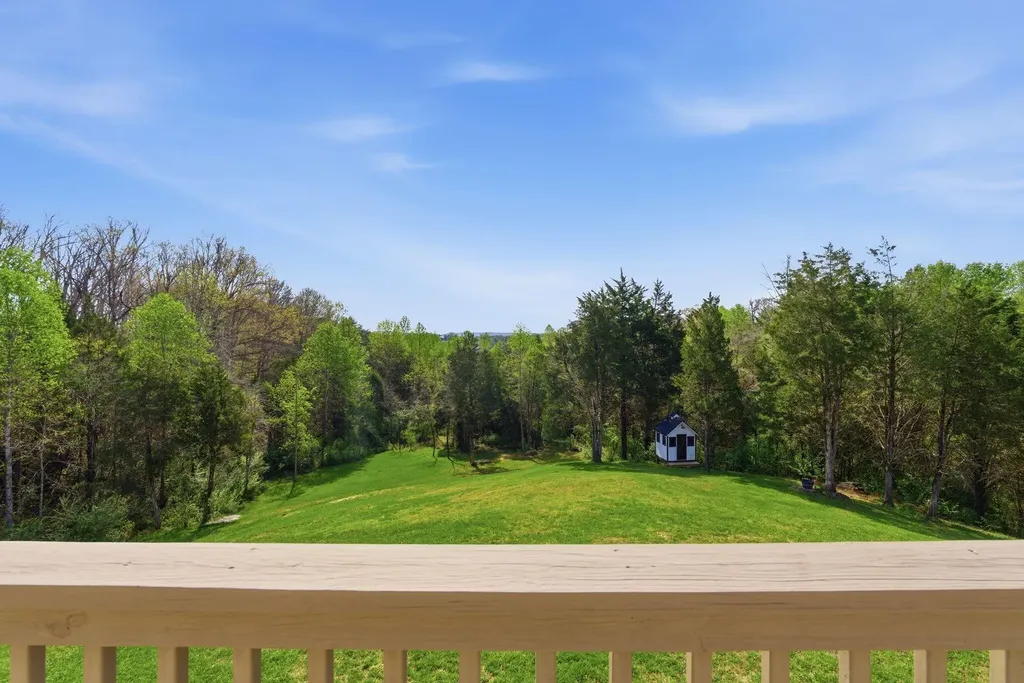 114 Lake West Road Somerset KY 42503
