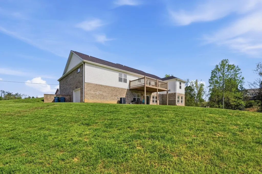 114 Lake West Road Somerset KY 42503