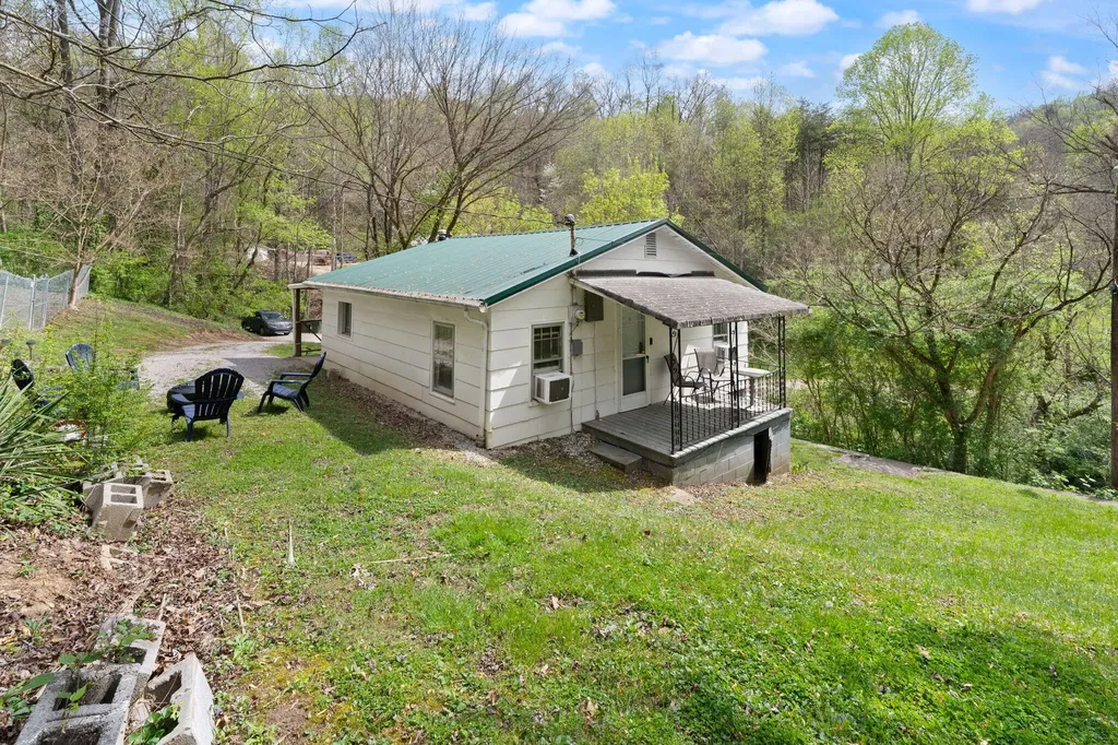 54 Woodlawn Avenue Williamsburg KY 40769