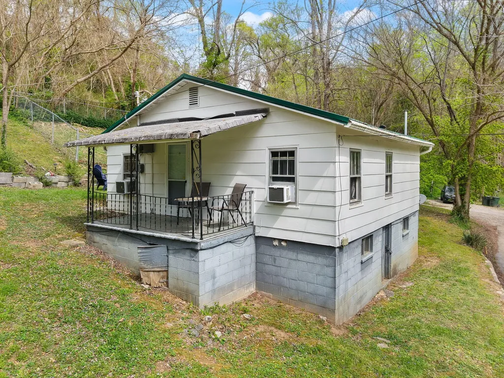 54 Woodlawn Avenue Williamsburg KY 40769