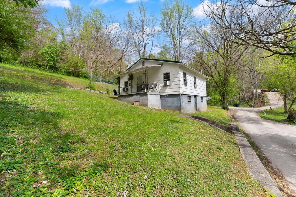 54 Woodlawn Avenue Williamsburg KY 40769