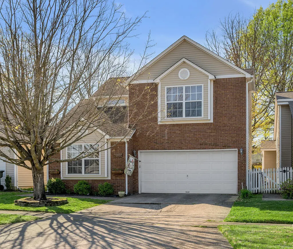4272 Hampton Ridge Lexington KY 40514