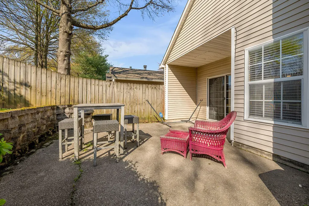4272 Hampton Ridge Lexington KY 40514