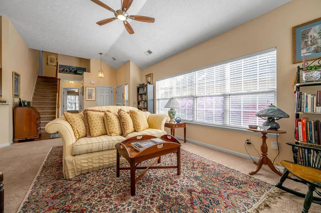 4272 Hampton Ridge Lexington KY 40514