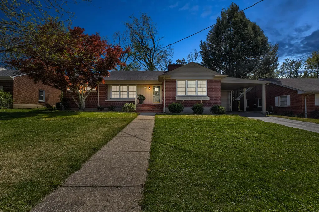 212 Sterling Avenue Mt Sterling KY 40353