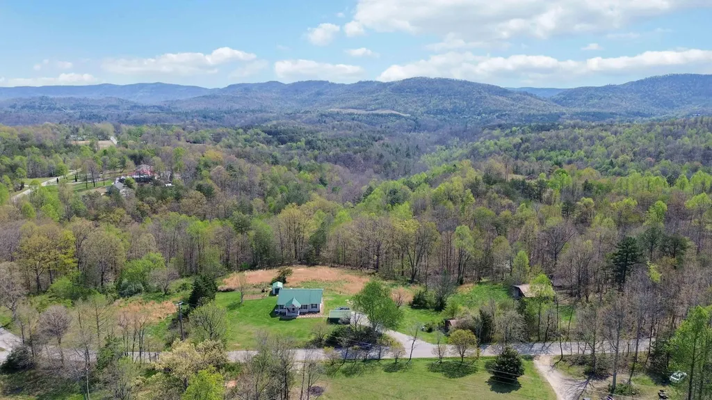 1494 Lum Strunk Road Strunk KY 42649
