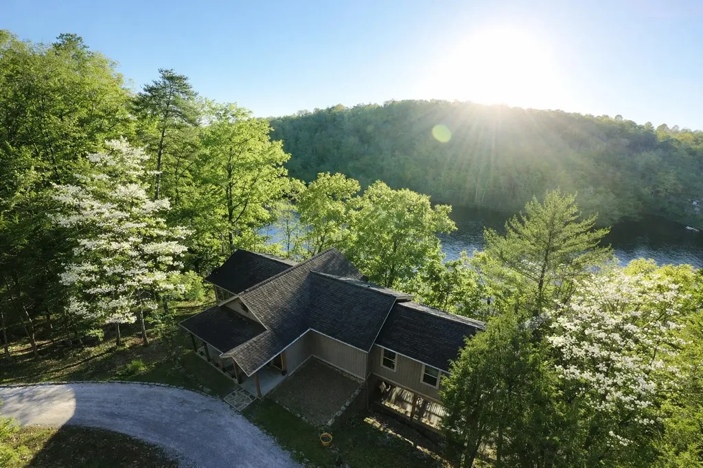 237 Mockingbird Trail Lewisburg KY 42256