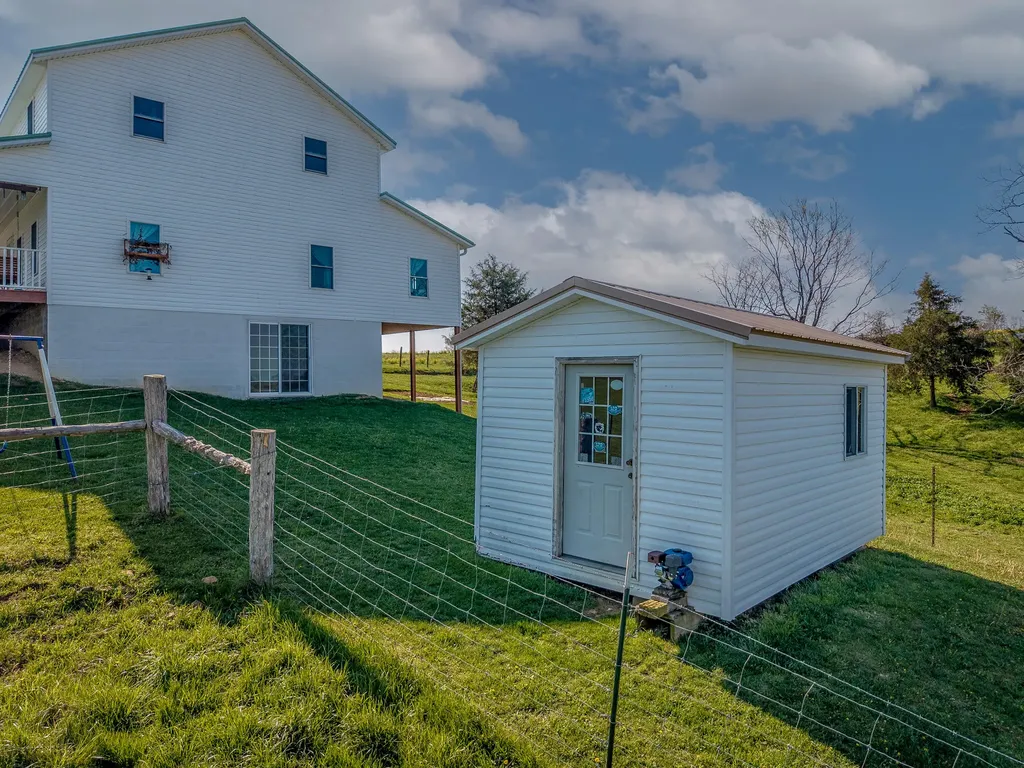 607 Saunders Lane Hillsboro KY 41049