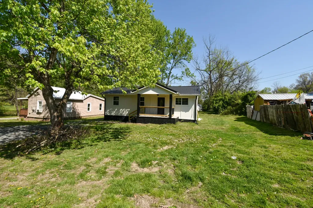231 Sycamore Street Junction City KY 40440