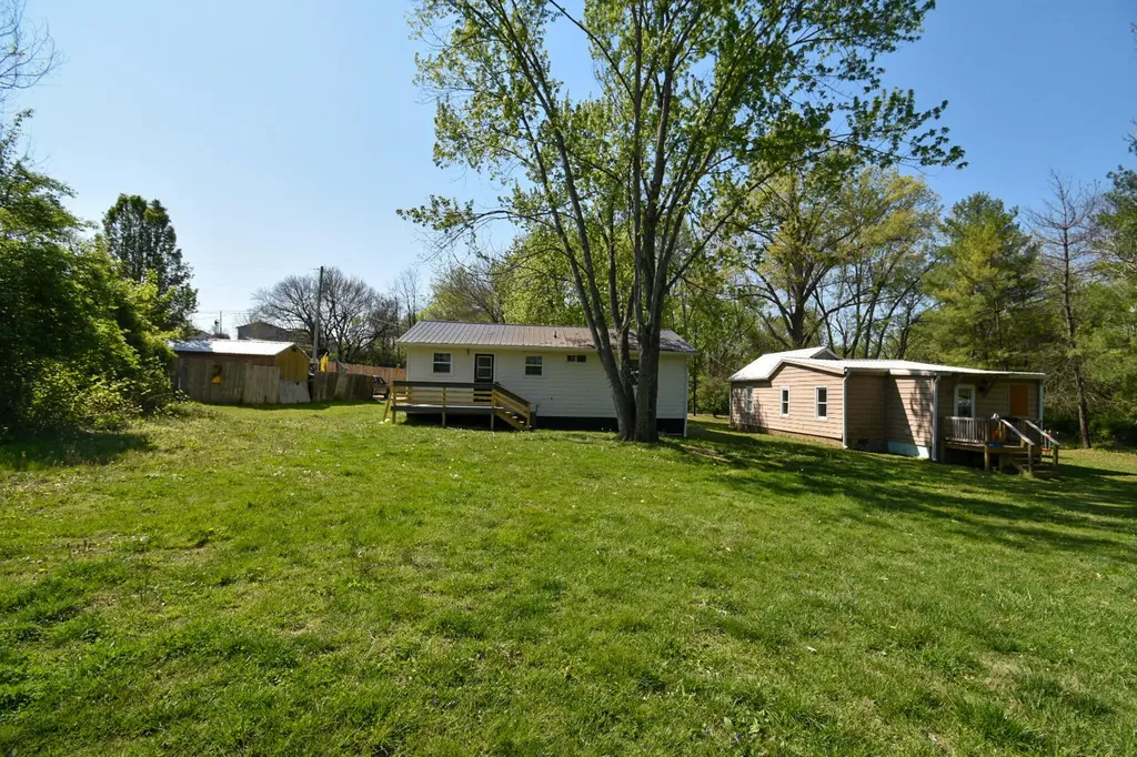 231 Sycamore Street Junction City KY 40440