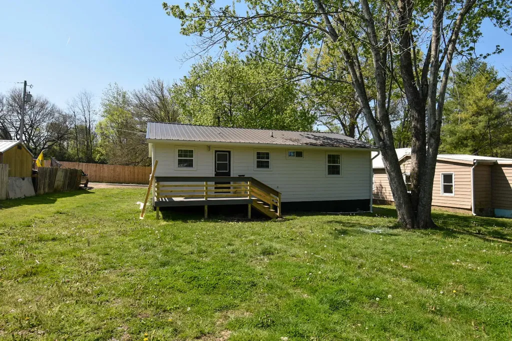 231 Sycamore Street Junction City KY 40440