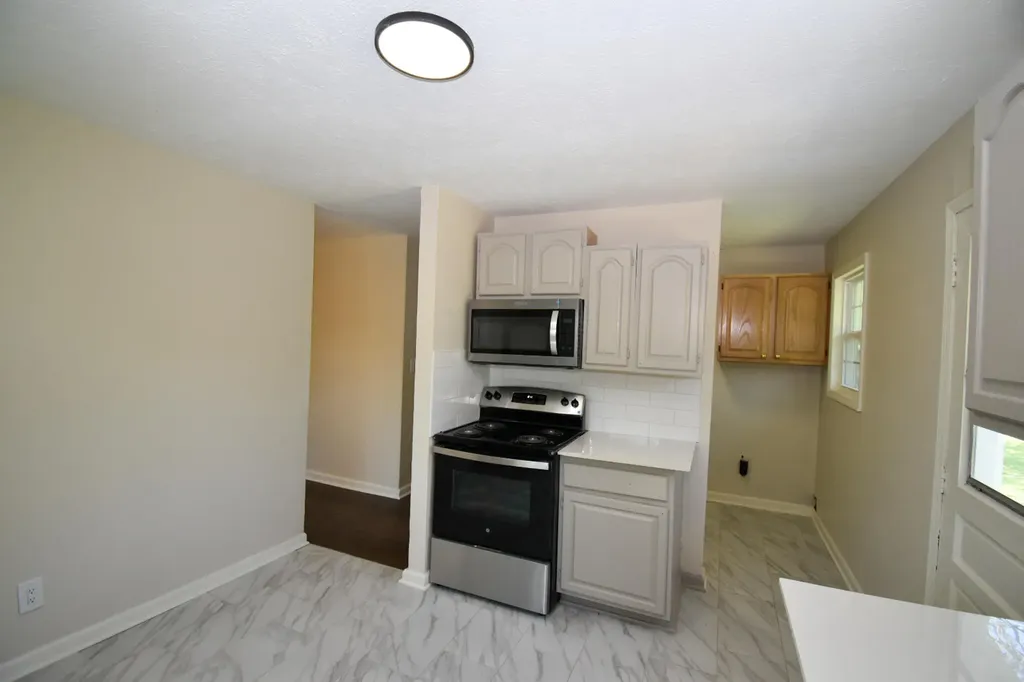 231 Sycamore Street Junction City KY 40440