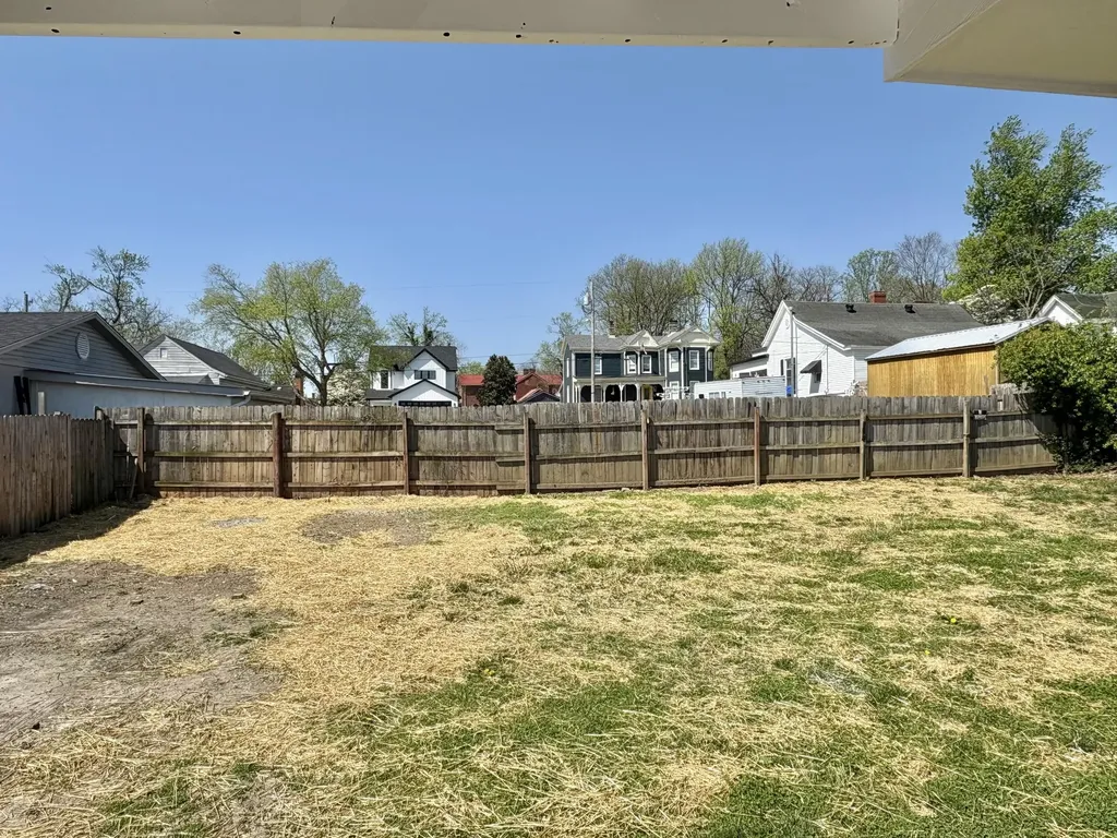 116 N Queen Street Mt Sterling KY 40353