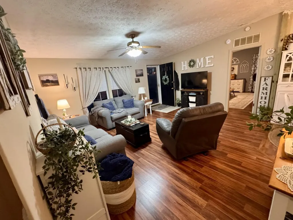 261 Owen Davis Drive Ewing KY 41039