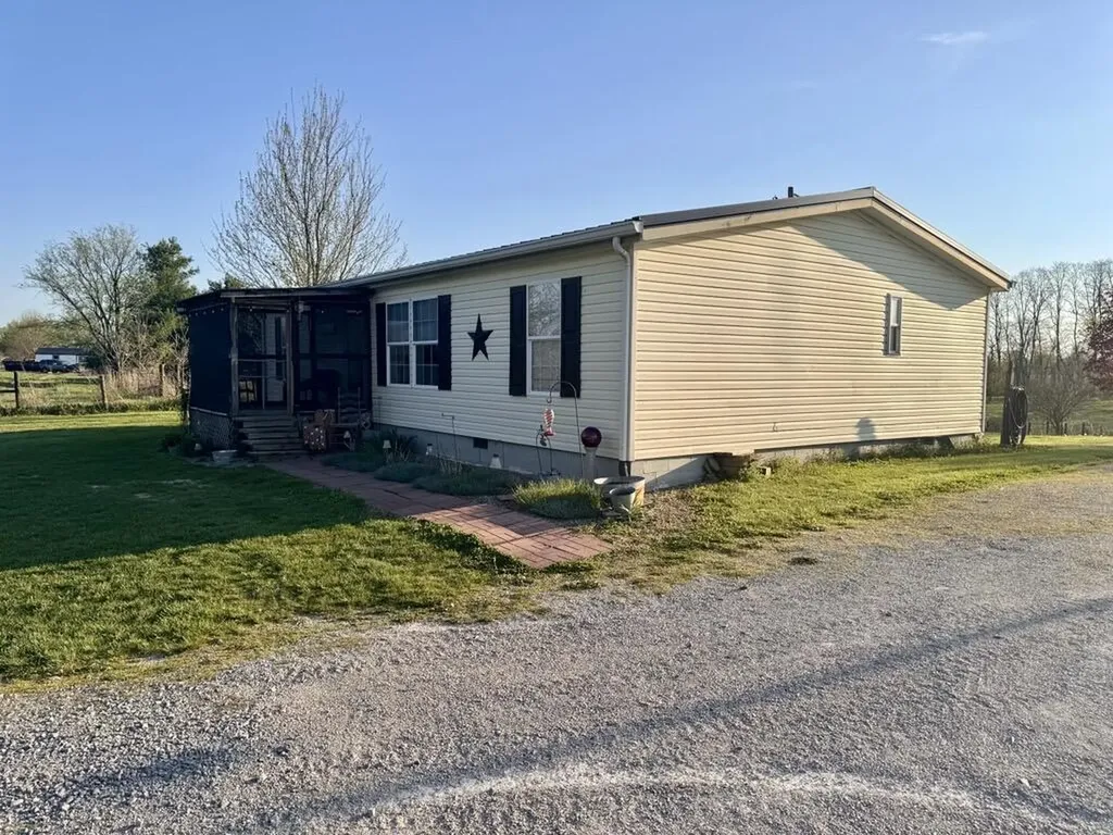 261 Owen Davis Drive Ewing KY 41039