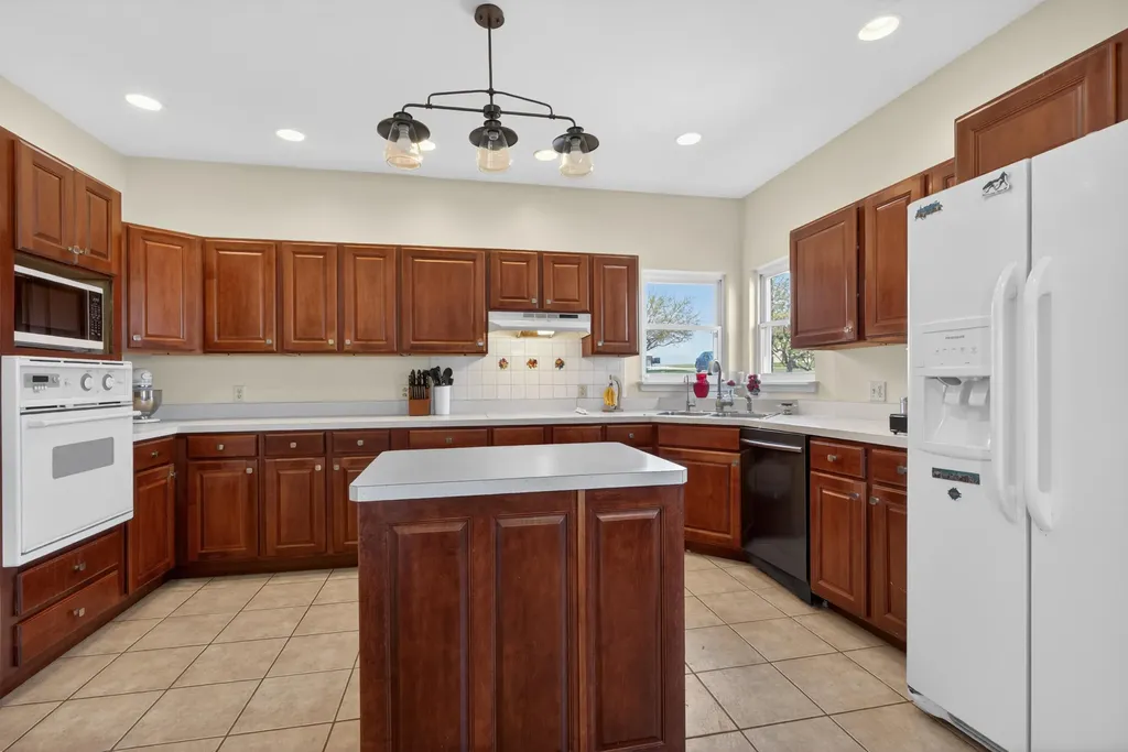 1682 Jacks Creek Road Richmond KY 40475