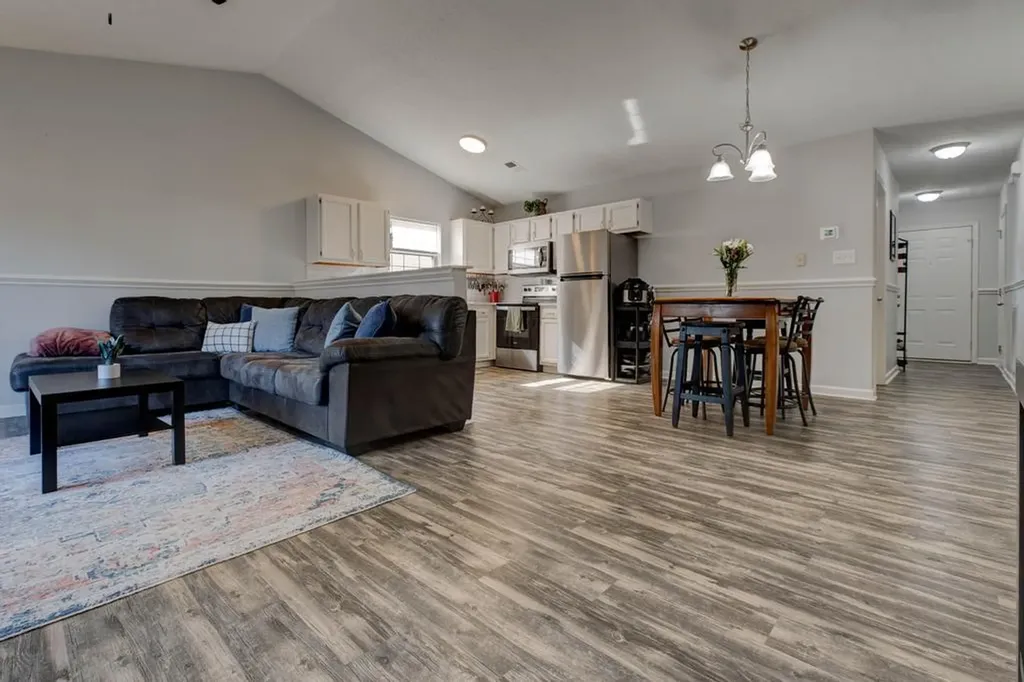 113 Christopher Drive Nicholasville KY 40356