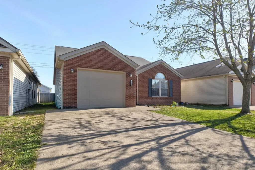113 Christopher Drive Nicholasville KY 40356