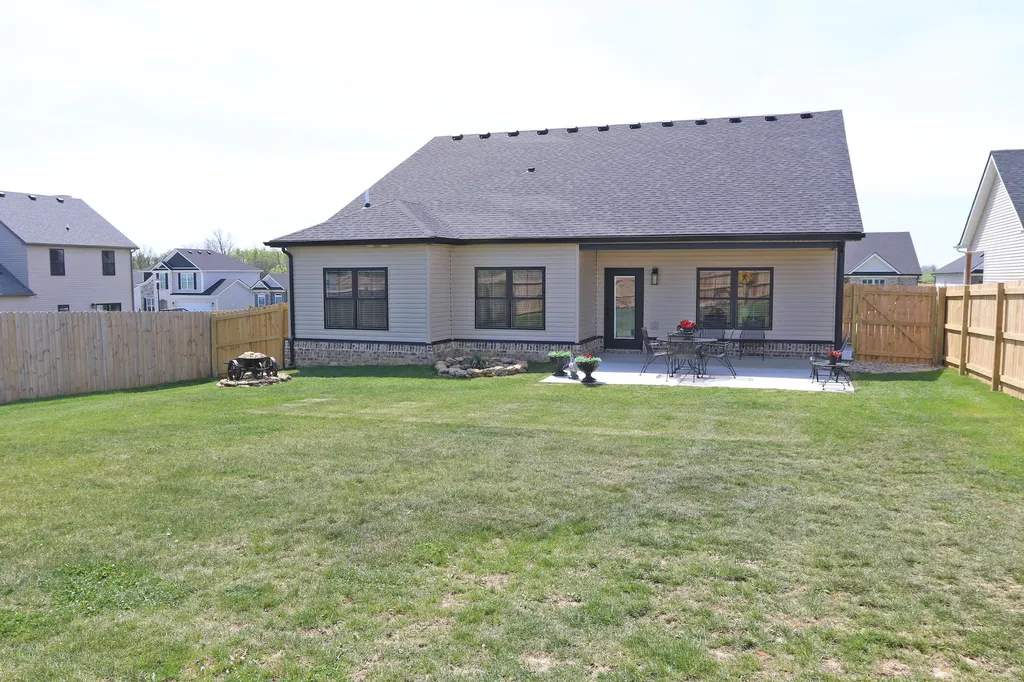 1104 Mission Drive Richmond KY 40475