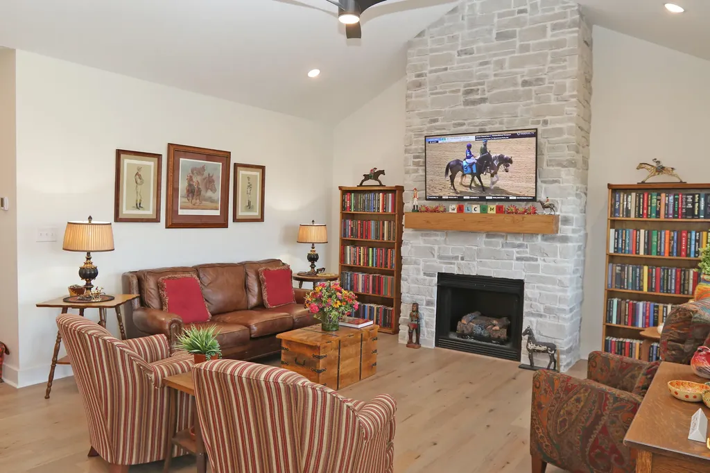 1104 Mission Drive Richmond KY 40475