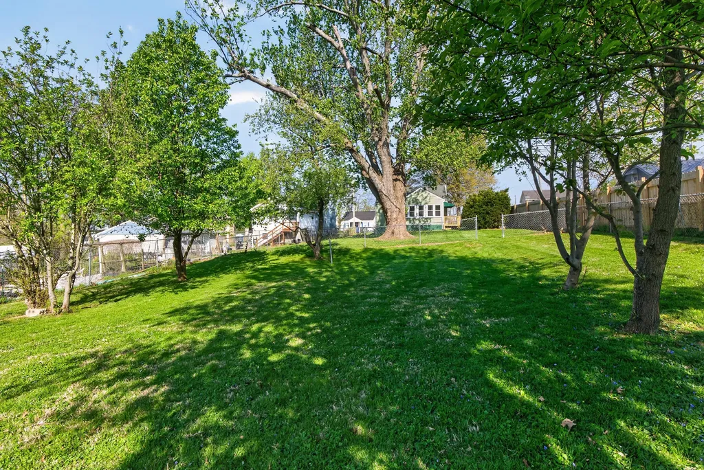 730 Lakeview Drive Lexington KY 40505