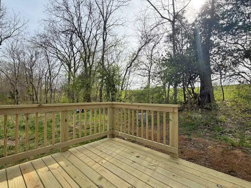 582 Richmond Hill Road Bedford KY 40006
