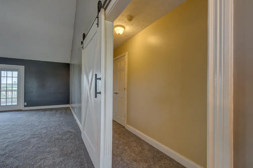 1695 Oregon Road Versailles KY 40383
