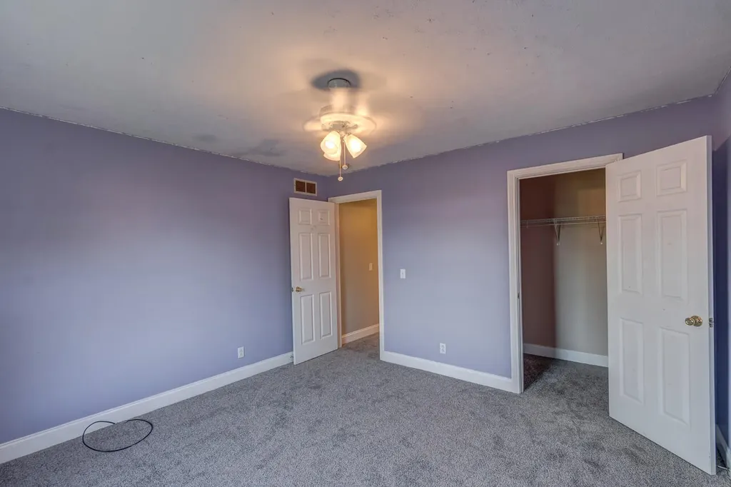 1695 Oregon Road Versailles KY 40383