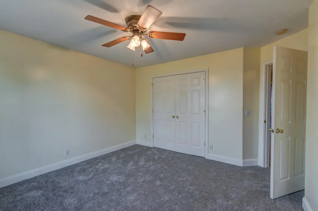 1695 Oregon Road Versailles KY 40383