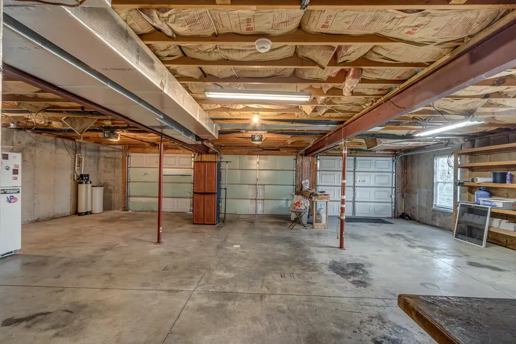 1695 Oregon Road Versailles KY 40383