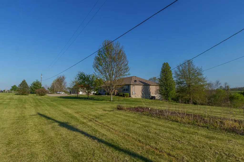 1695 Oregon Road Versailles KY 40383