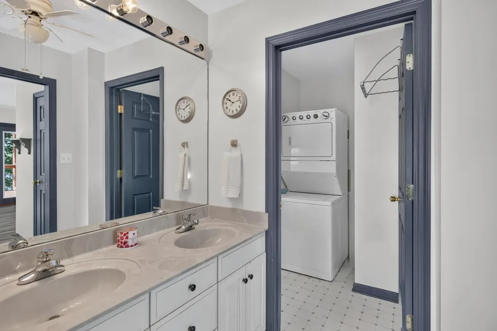 251 Herrington Woods Harrodsburg KY 40330