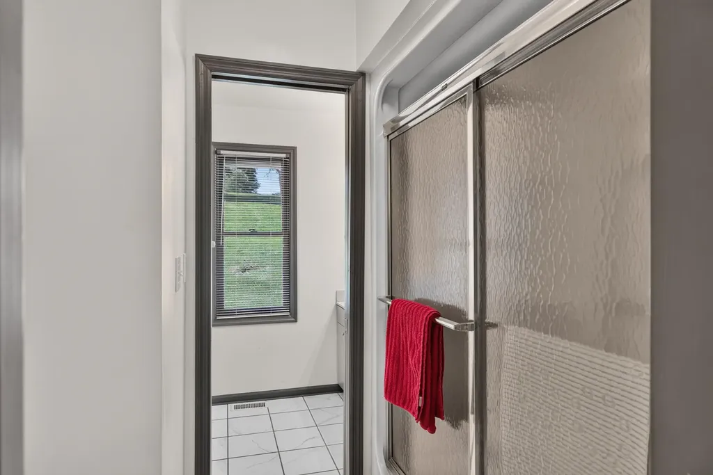 251 Herrington Woods Harrodsburg KY 40330