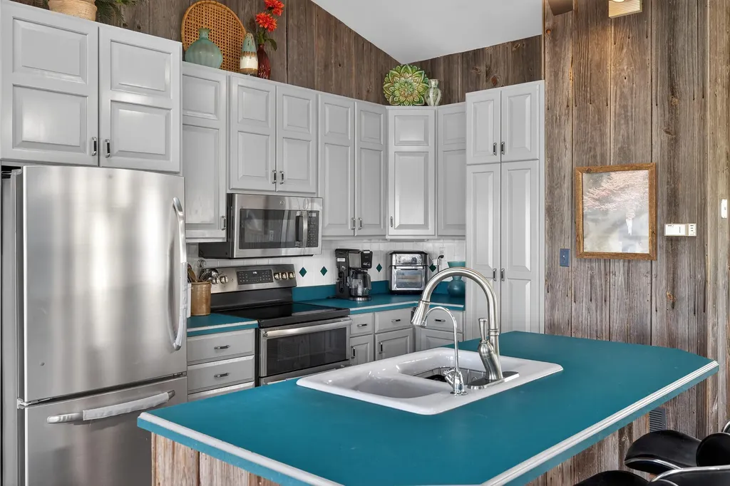 251 Herrington Woods Harrodsburg KY 40330