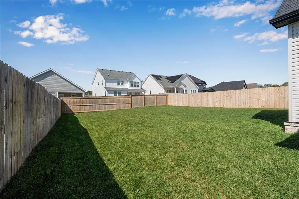 1069 Squirrel Nest Lane Lexington KY 40509