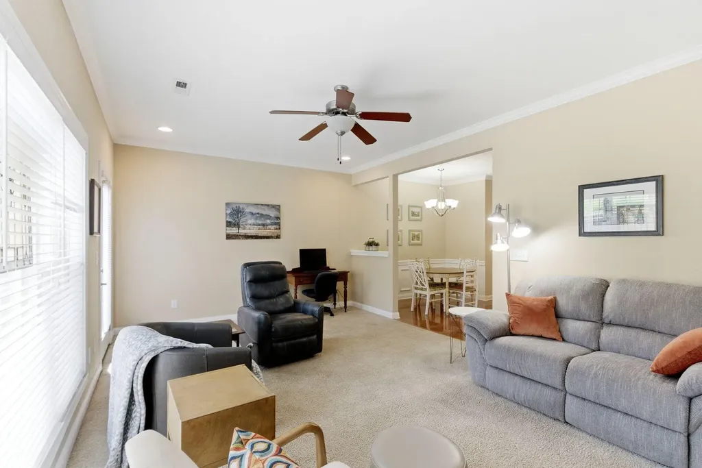 4464 Stuart Hall Boulevard Lexington KY 40509