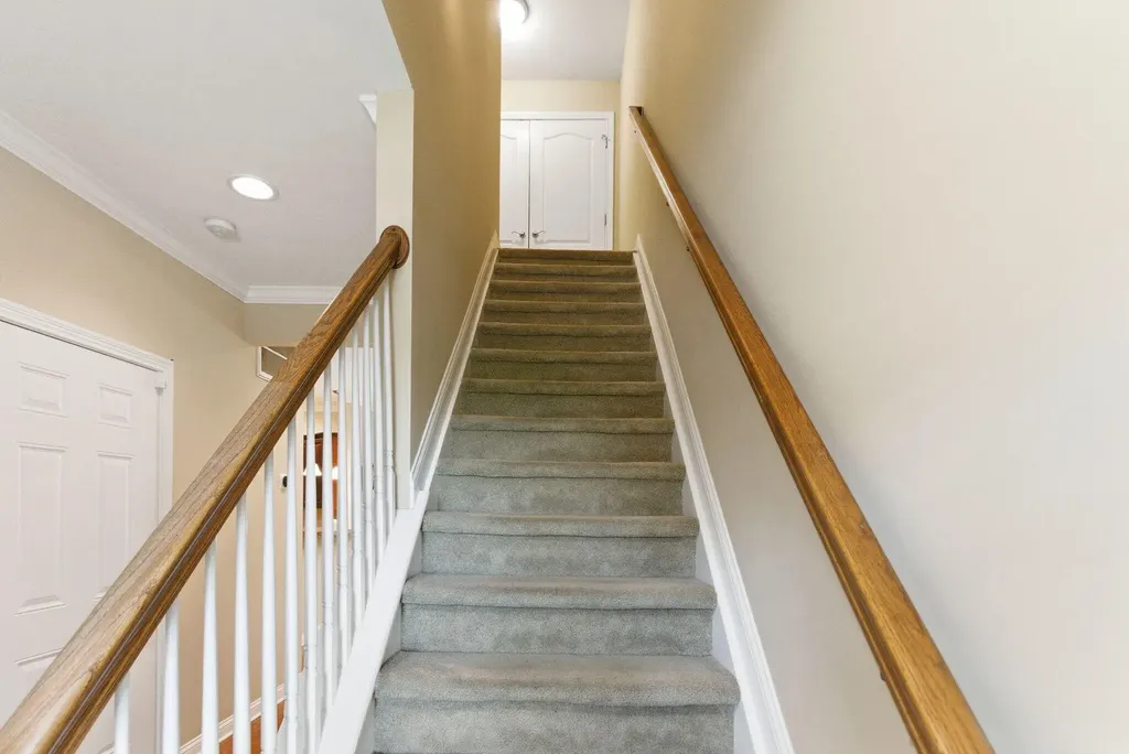 4464 Stuart Hall Boulevard Lexington KY 40509