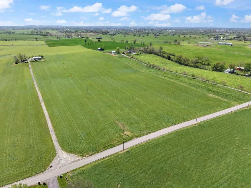 Tract 2b Handy Road Harrodsburg KY 40330