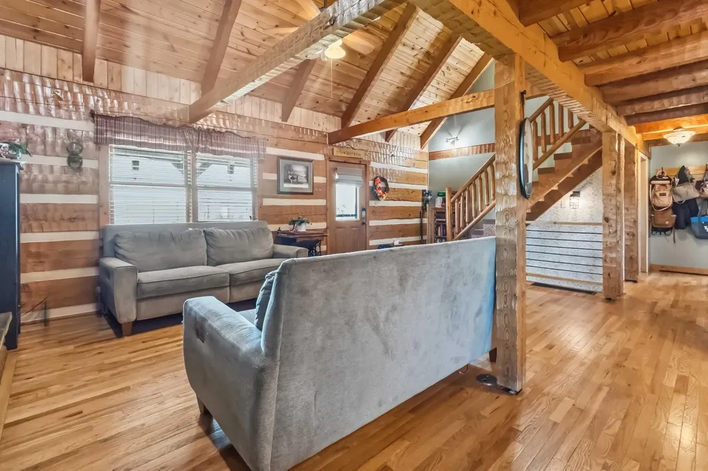 1548 High Bridge Road Lancaster KY 40444