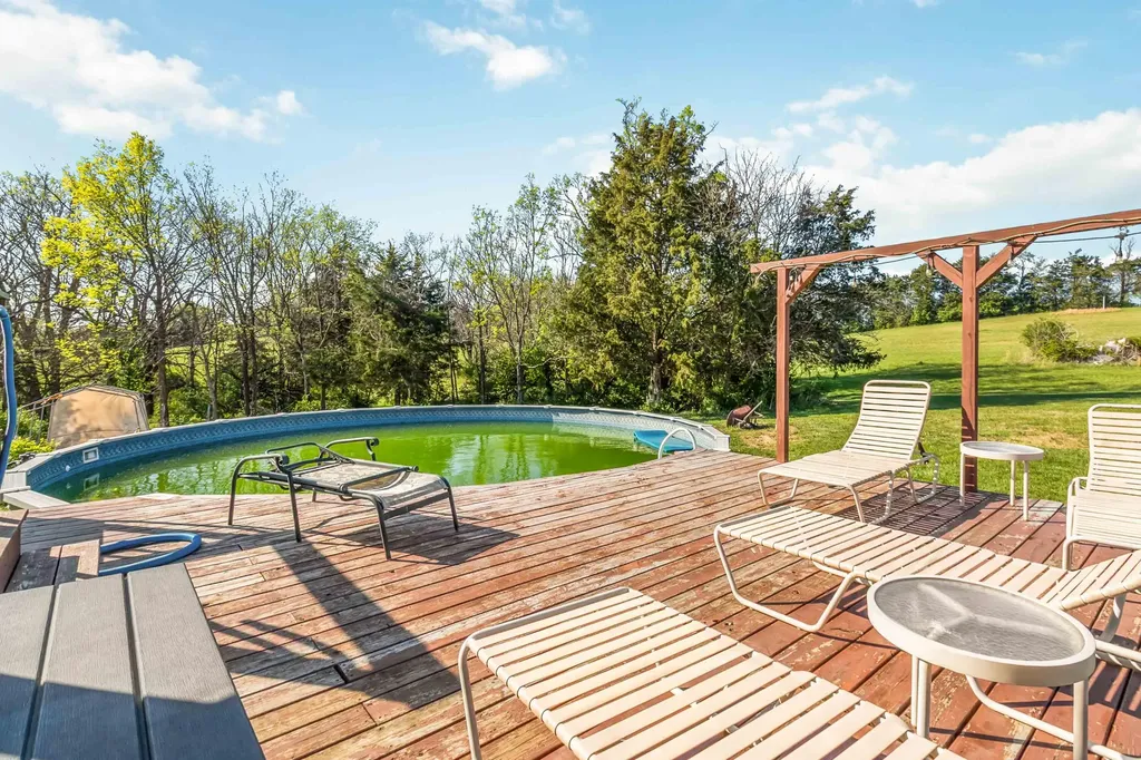 1548 High Bridge Road Lancaster KY 40444