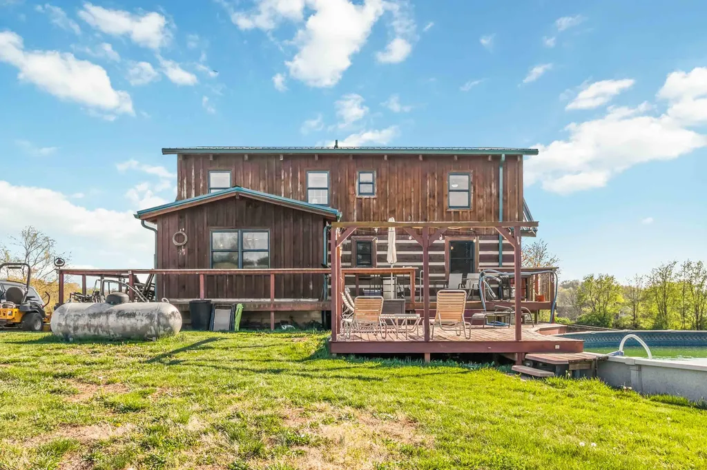 1548 High Bridge Road Lancaster KY 40444