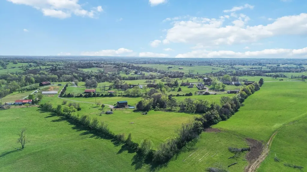 1548 High Bridge Road Lancaster KY 40444