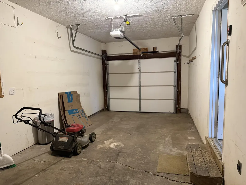 3266 Aqueduct Drive Lexington KY 40517