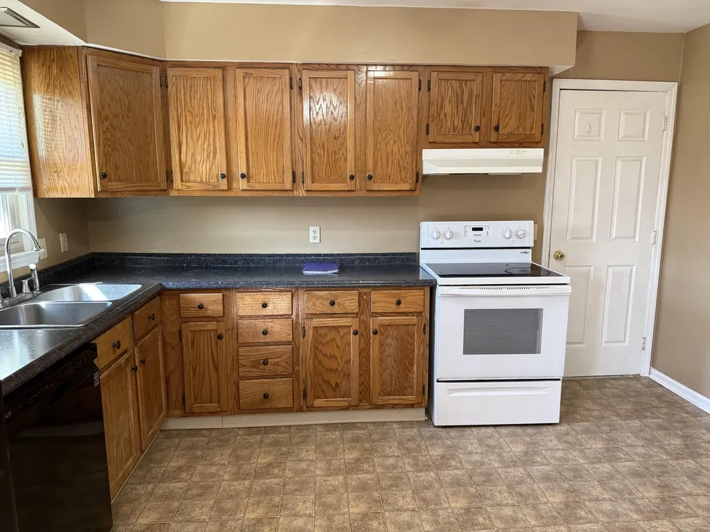3266 Aqueduct Drive Lexington KY 40517