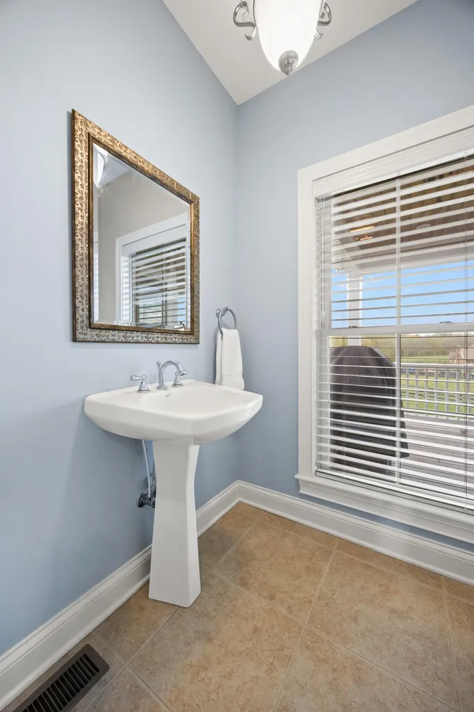 204 Crestridge Trail Nicholasville KY 40356
