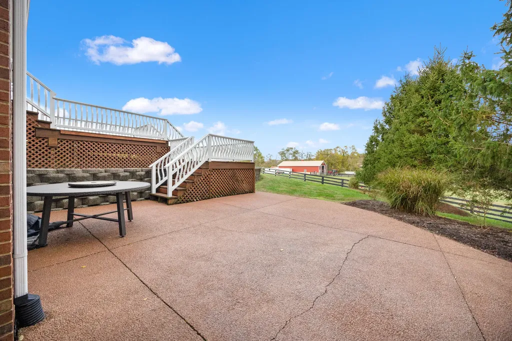 204 Crestridge Trail Nicholasville KY 40356