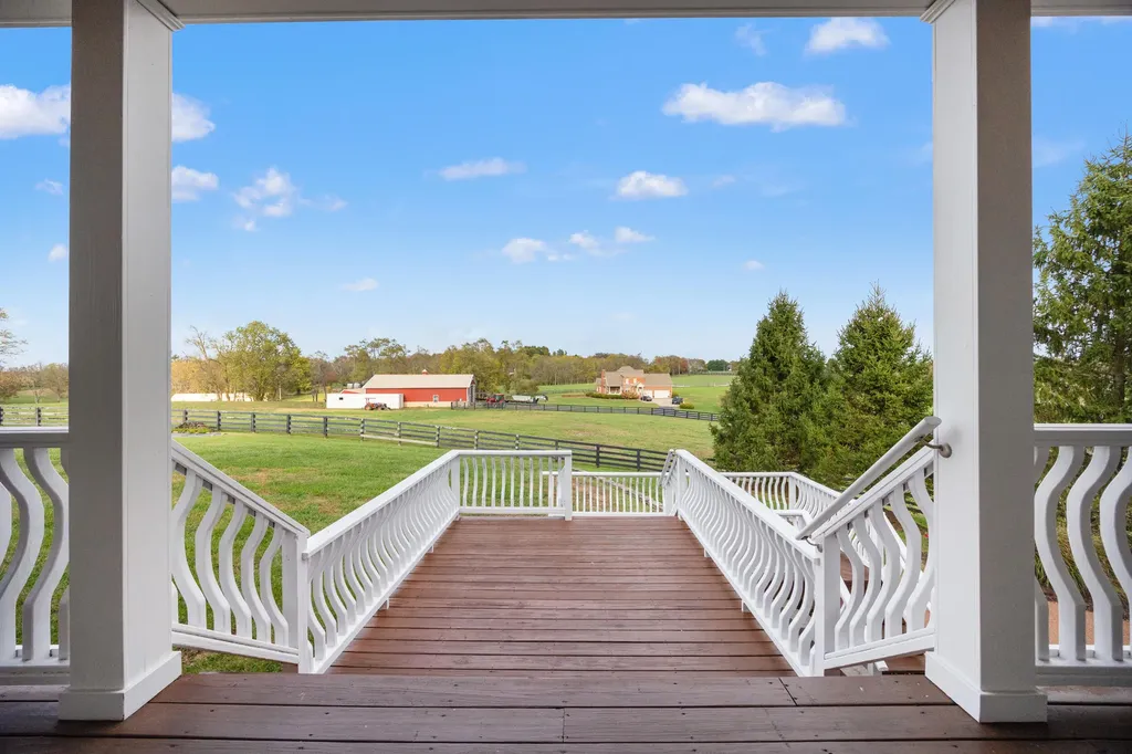 204 Crestridge Trail Nicholasville KY 40356