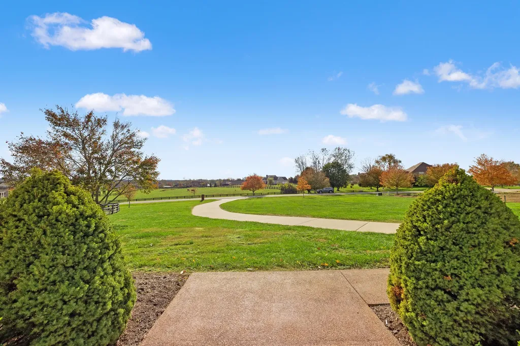 204 Crestridge Trail Nicholasville KY 40356